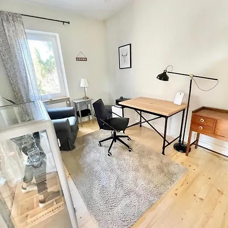 Komplett Moebliert, Ausgestattetes 7 Haus Casa vacanze Friedrichsdorf
