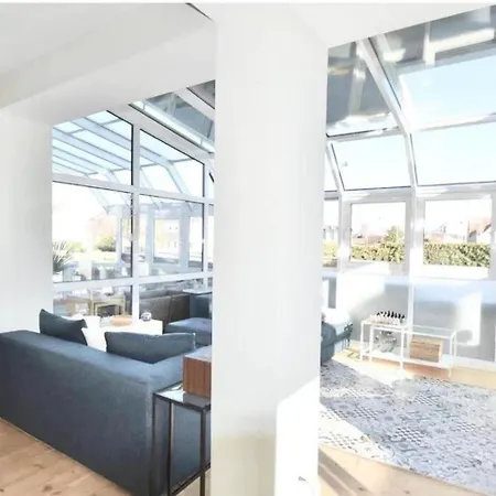Komplett Moebliert, Ausgestattetes 7 Haus Friedrichsdorf