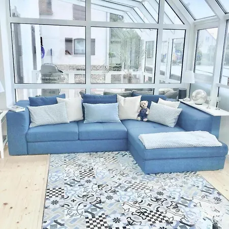 Komplett Moebliert, Ausgestattetes 7 Haus * Friedrichsdorf